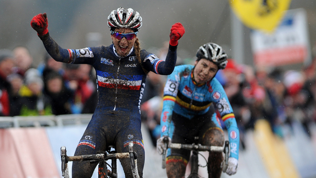 Sanne Cant (Rear) could only look on as Pauline Ferrand-Prevot won the Cyclo-Cross world championship (AAP)