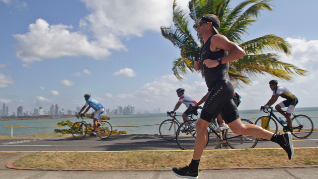 Lance Armstrong on the run leg of the Ironman Panama triathlon in Panama City February 12, 2012 (Reuters)