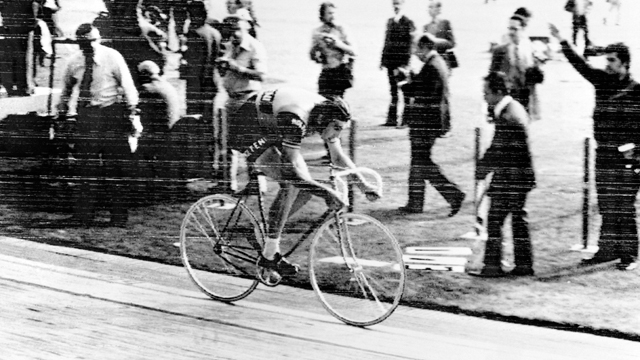 Eddy Merckx sets new world one-hour cycling record October 25th, 1972, at the Olympic velodrome in Mexico City (Getty)
