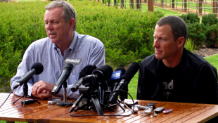 image Lance Armstrong (right) and SA Premier Mike Rann talk to reporters in the Barossa Valley on Jan. 13, 2011 (Image: AAP)