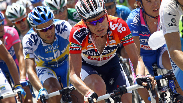 Cadel Evans rode for Davitamon-Lotto the last time he lined up for a National Championship in 2005. (Getty Images)