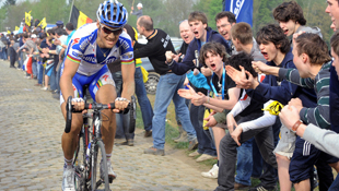 Boonen wins Paris-Roubaix
