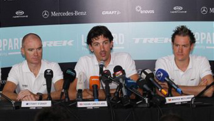 Wouter Weylandt (R) with teammates Stuart O'Grady (L) and Fabian Cancellara at a press conference prior to the Tour of Flanders (image: Getty)