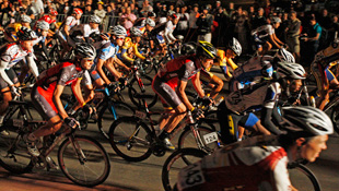 Armstrong competes in Cape Town