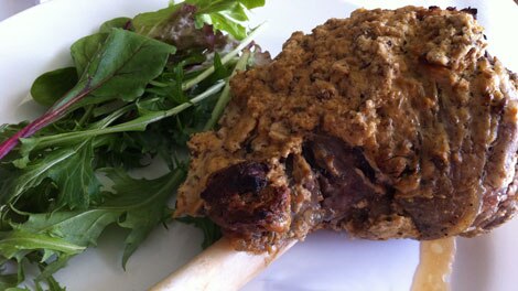 Baked yoghurt-crusted lamb