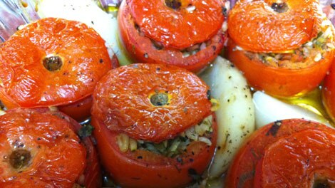 Mrs Maria's stuffed tomatoes