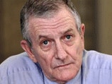 Web users face asylum seekers' dilemmas