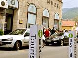 Tourists return to post-war Bosnia
