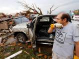 Worried parents seek kids after US tornado