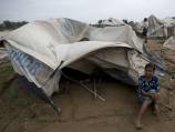 Deadly Bangladesh cyclone weakens