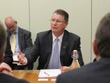 Vic premier urged to sign schools deal