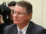 Vic premier sees light for Geelong