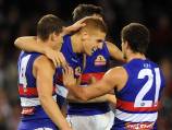 Dogs rally for AFL win over Saints