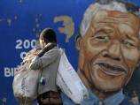 Mandela 'responding well' to treatment