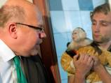 Bieber's pet monkey 'becomes German'