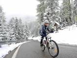 Chaotic end as Giro hit by snow