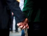 Hong Kong transsexual wins right to marry