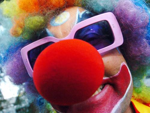Kenny the Clown, otherwise known as Kenneth Kahn, says he unwittingly received an iPad stolen from the late Steve Jobs' house. (File: AAP)