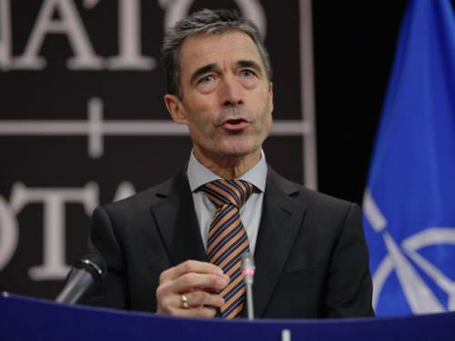 NATO chief Anders Fogh Rasmussen has called the Syrian army's use of missiles against rebels an act of desperation. (AAP)