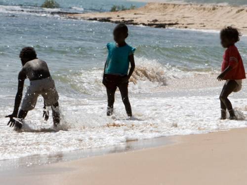 Health experts say immunisation campaigns in remote areas have delivered visible improvements to the health of many indigenous communities. (AAP)