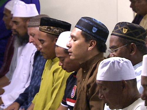 Cocos Malay residents say promises have been broken over the integration of the Cocos Islands into Australia. (SBS)
