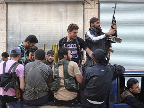 4909_syria-rebels-120806-b-aap.jpg