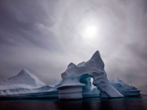 NASA said that even the area near the highest point of the ice sheet, located three kilometres above sea level, showed signs of melting. (AAP)