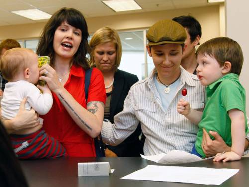 So just how do a bunch of over-tired, sexually frustrated housewives and working mothers suddenly turn into Moms. (FILE: GETTY)
