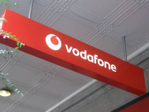 VHA lost another 178,000 customers in the first half of its 2012 financial year, reducing its total customer base to 6.8 million. (AAP)