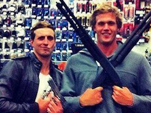 D'arcy and Monk took the photo while in the US. (AAP)