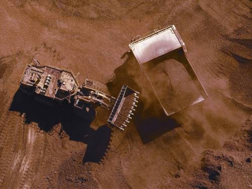 BHP Billiton wants government collaboration to ease regulatory pressure on the mining sector. (AAP)