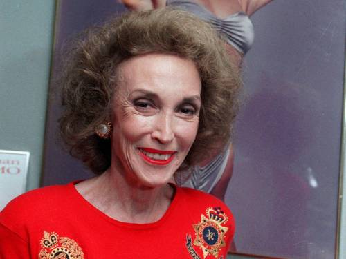 Helen Gurley Brown, the saucy editor of Cosmopolitan magazine, has died in New York aged 90. (AAP)
