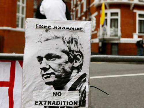 Ecuador has offered to let WikiLeaks founder Julian Assange stay
indefinitely in its embassy in London. (AAP)
