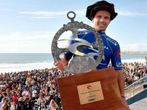 Queensland surfer Julian Wilson has won the world surfing tour event in Portugal. (AAP)