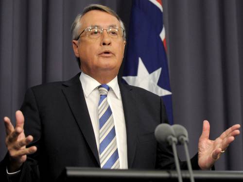 Treasurer Wayne Swan has told the IMFC in Tokyo Asia can't carry the global economy alone. (AAP)