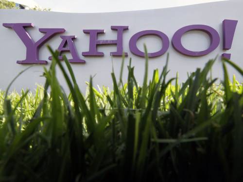 Hackers have looted nearly half a million passwords and email addresses from a Yahoo! server. (AAP)