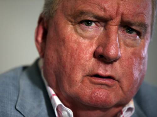 Alan Jones' 2GB radio program is losing more sponsors following his comments about the PM's father. (AAP)