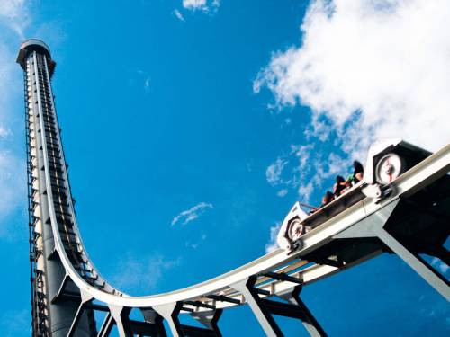 Ardent Leisure says a period of normalised weather helped generate an increase of 3.9% in earnings. (AAP)