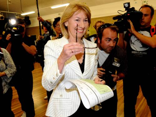 Former Labor MP Maxine McKew's (pic) new book shows the PM is not to be trusted, Tony Abbott says. (AAP)