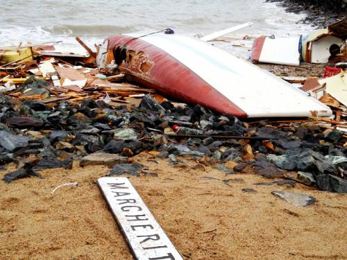 Several mini-tornadoes have hit the Queensland coast. (AAP)