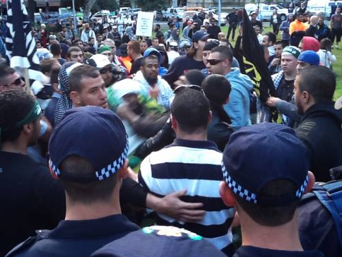 The NSW premier Barry O'Farrell has slammed violence at a Sydney rally against an anti-Islam film. (AAP)