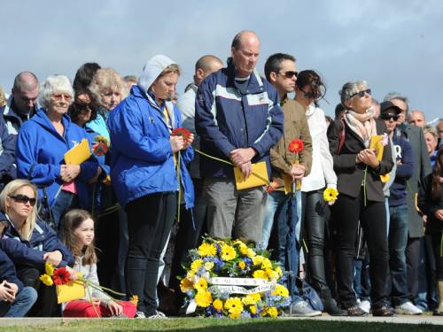 A commemoration ceremony has begun at Coogee for those killed and injured in the Bali bombings. (AAP)