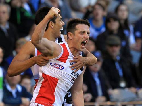 St Kilda beat Carlton by 15 points in Brett Ratten's last game as coach of the Blues. (AAP)