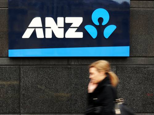 ANZ has distanced itself from passing on the RBA's interest rate cut to its customers. (AAP)