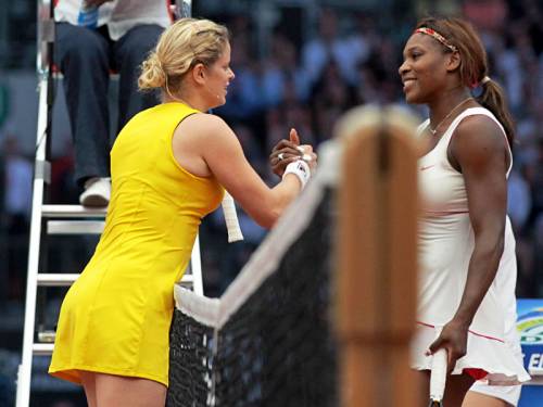 Kim Clijsters (L) has hailed Serena Williams the greatest women's player in tennis history. (AAP)