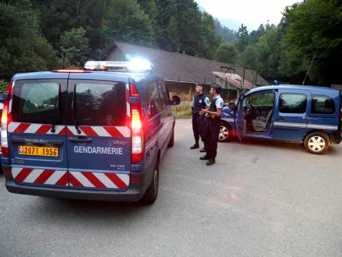 Investigators into the murders of a British family in the French Alps are pinning their hopes on the wounded seven-year girl. (AAP)