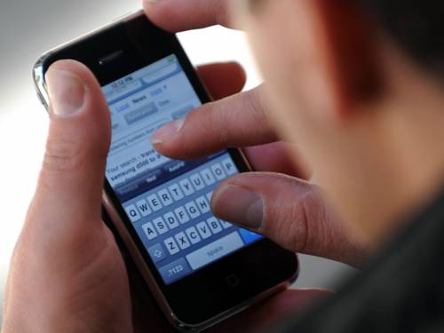 The number of people using mobile phones to access the web has jumped from 26 per cent to 58 per cent in three years. (AAP)