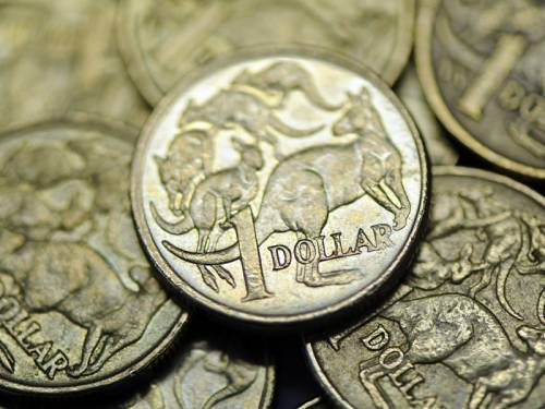 Treasury's quarterly economic roundup says the value of the dollar should be judged according to whether it is consistent with macroeconomic stability. (AAP)
