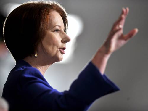 Treasurer Wayne Swan has stepped up his defence of Prime Minister Julia Gillard over her links to a union fund when she was a lawyer. (AAP)