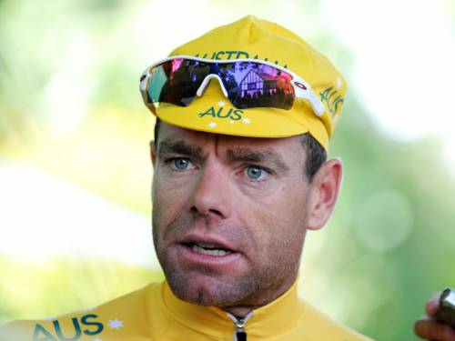 A knee injury has forced cycling star Cadel Evens to pull out of a race in Colorado. (AAP)